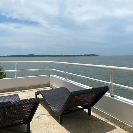 1 Bedroom Private Jacuzzi And Direct Access *